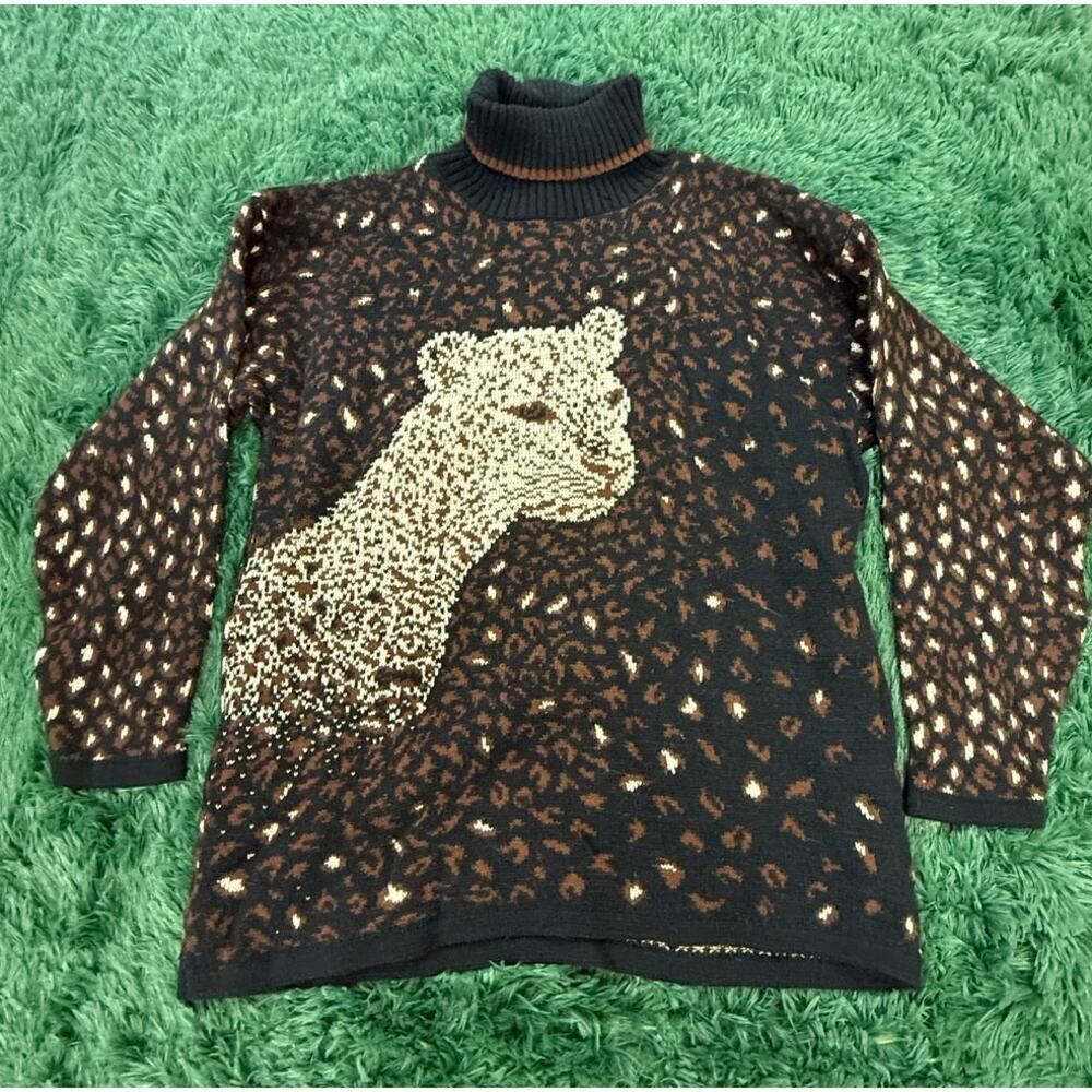 Vintage Basic Editions Cheetah Leopard Pattern Turtleneck Knit Sweater USA Made